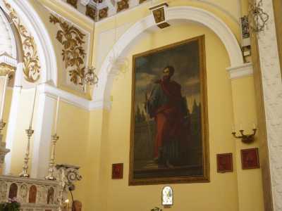 L'arredo sontuoso della chiesa risale al Secondo Dopoguerra e coincide con il periodo della sua ristrutturazione generale